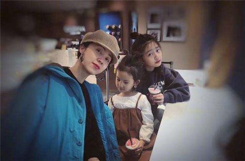 冤种女儿的吃瓜日常,揭秘她的吃瓜日常