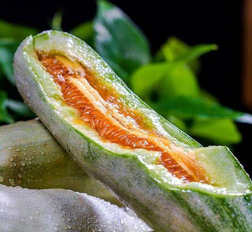 这个吃瓜会动吗,吃瓜真的会“动”吗？探究瓜果的神奇现象